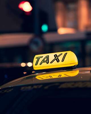 Taxi dans la nuit